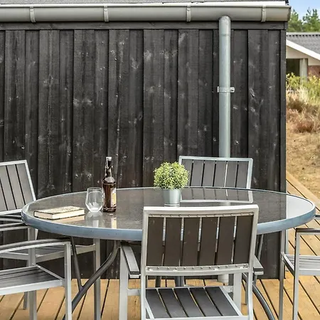 Lav - 3-8km From The Sea By Interhome Tagholm