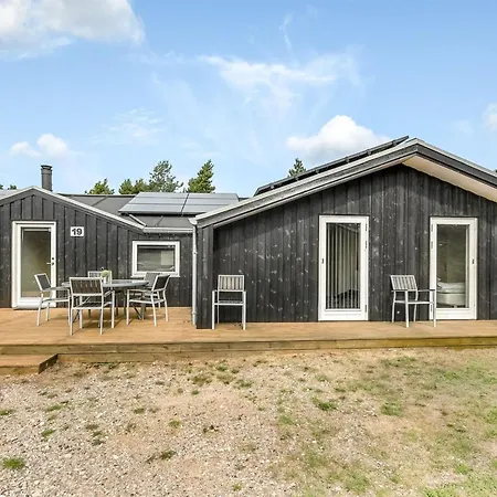 Lav - 3-8km From The Sea By Interhome بيت للعطل *