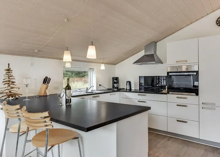 Feriehus Lav - 3-8km From The Sea By Interhome Tagholm