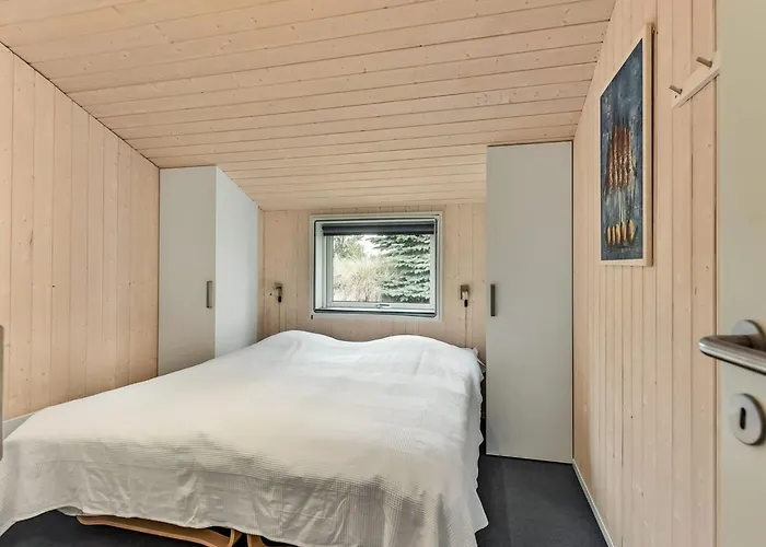 Lav - 3-8km From The Sea By Interhome Feriehus *