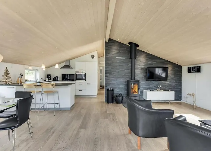 Lav - 3-8km From The Sea By Interhome Feriehus Tagholm