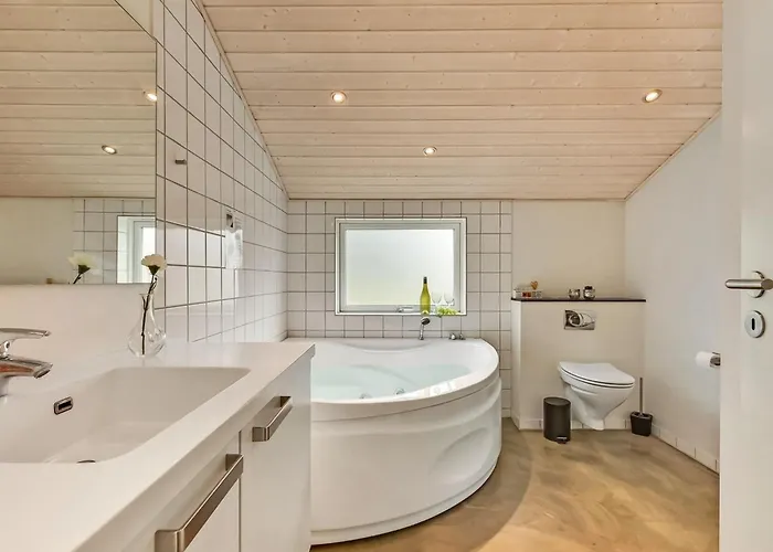 Feriehus Lav - 3-8km From The Sea By Interhome