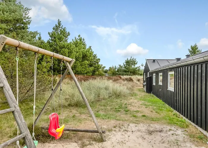 Lav - 3-8km From The Sea By Interhome Feriehus