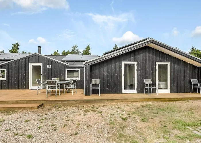 Lav - 3-8km From The Sea By Interhome Feriehus *